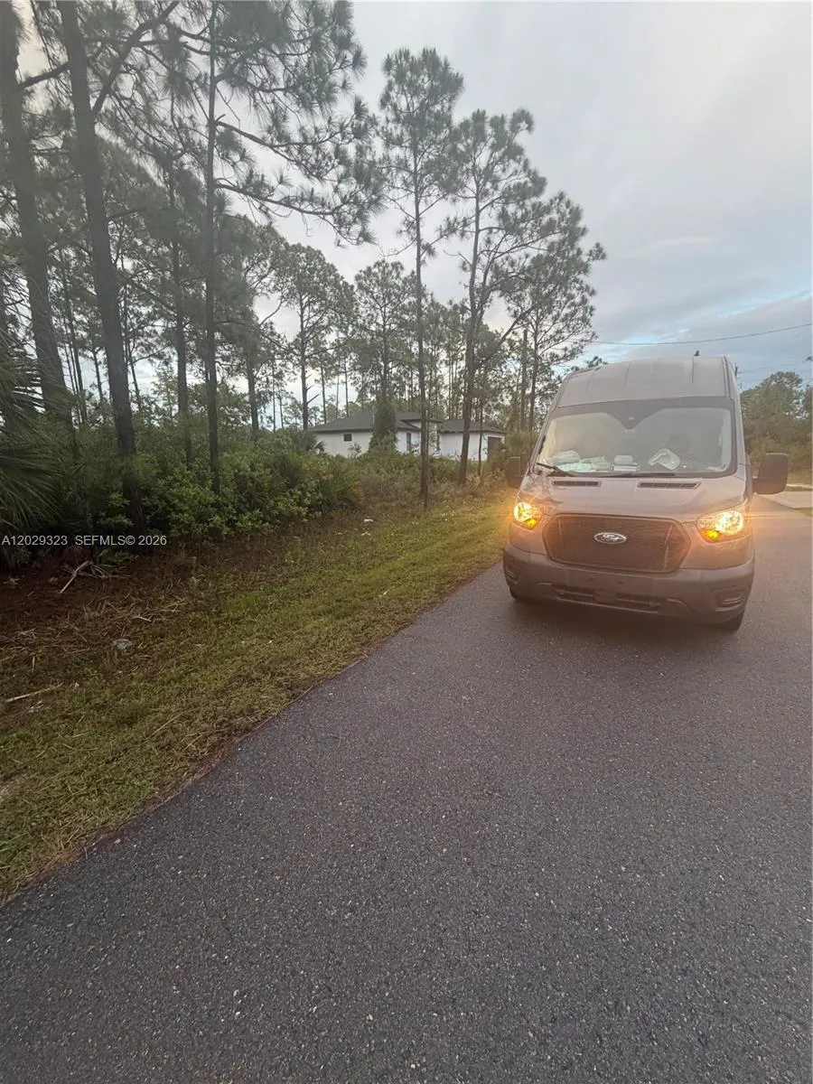 3204 32 ST W Lehigh Acres, FL 33971