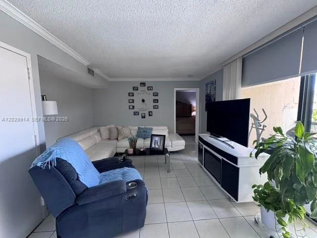 11780 SW 18th St #428-2 Miami, FL 33175