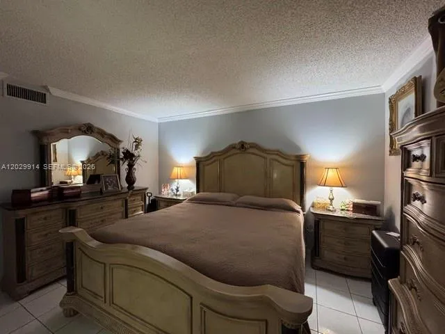 11780 SW 18th St #428-2 Miami, FL 33175