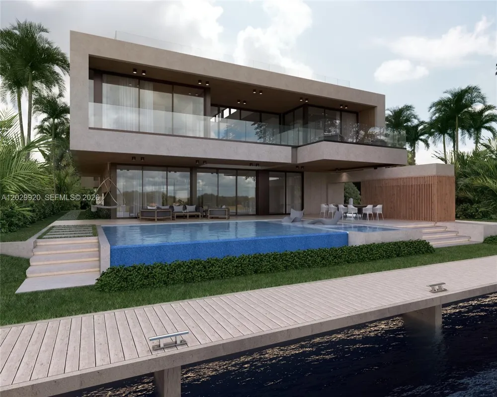 927 Northlake Dr Hollywood, FL 33019