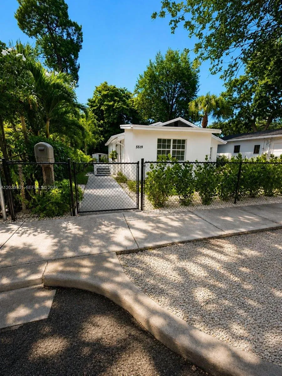 5519 NW 4th Ave Miami, FL 33127