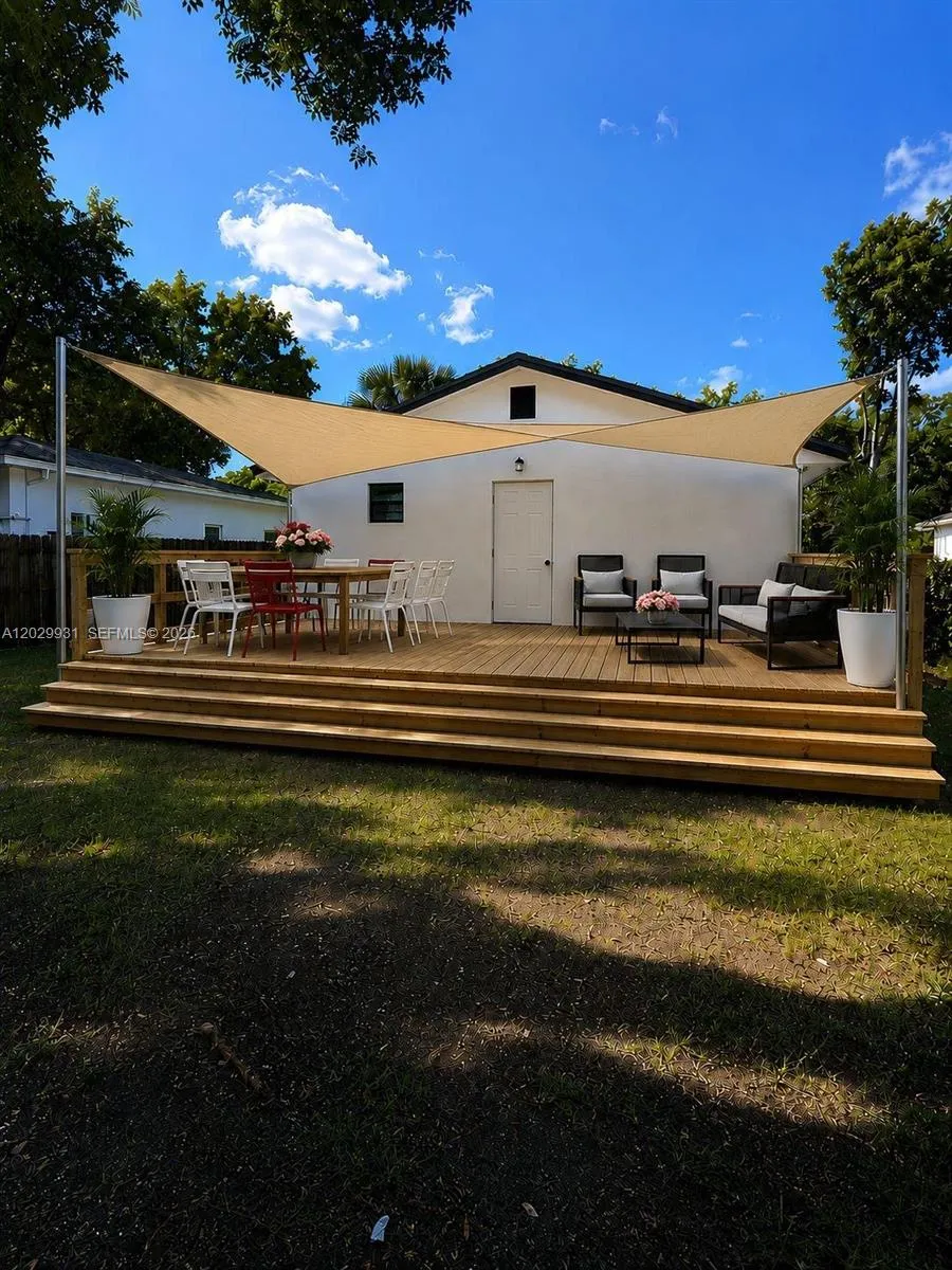 5519 NW 4th Ave Miami, FL 33127