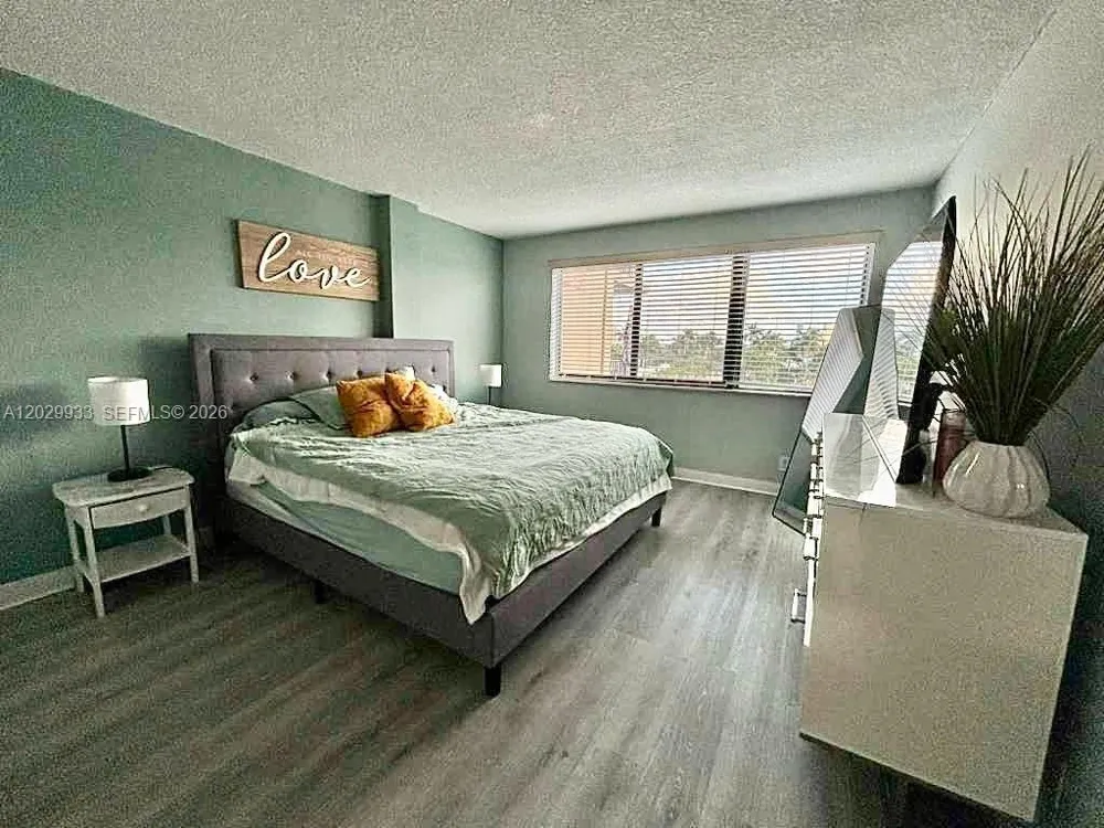301 Golden Isles Dr #406 Hallandale Beach, FL 33009
