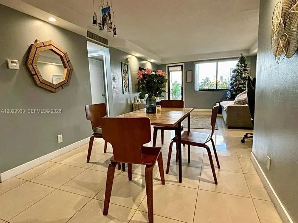 301 Golden Isles Dr #406 Hallandale Beach, FL 33009