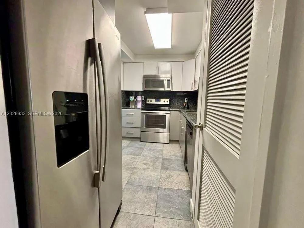 301 Golden Isles Dr #406 Hallandale Beach, FL 33009