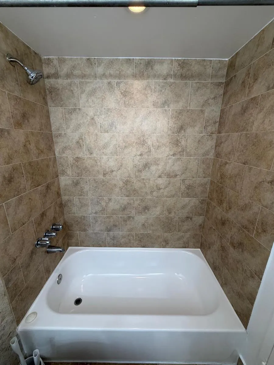26 Diplomat Parkway #2880 Hallandale Beach, FL 33009
