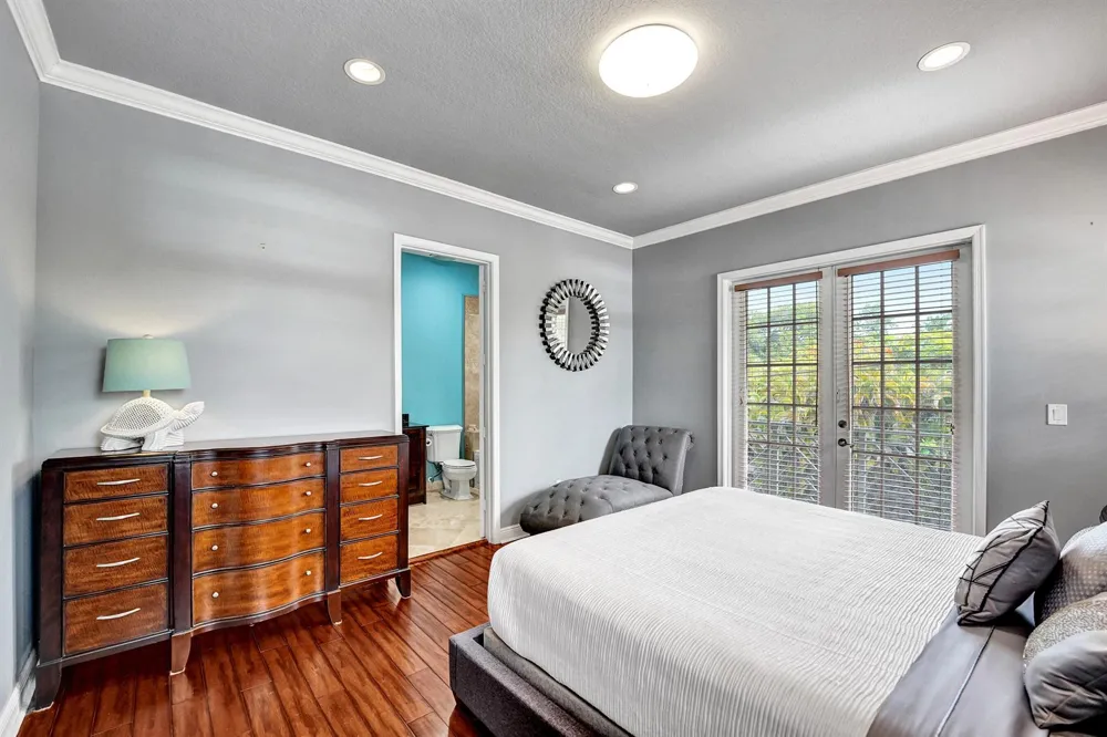 1400 NE 24th Street #1400 Wilton Manors, FL 33305