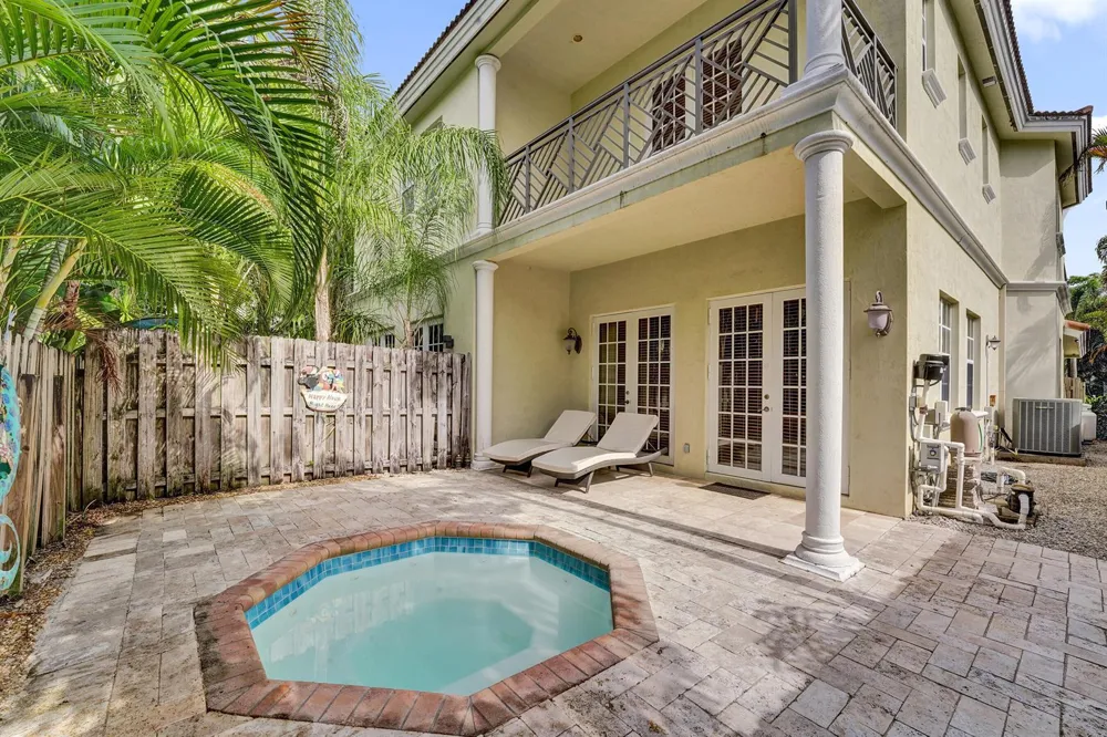 1400 NE 24th Street #1400 Wilton Manors, FL 33305
