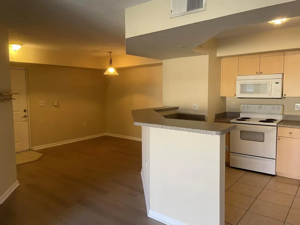 3605 NW Adriatic Lane #7-103 Jensen Beach, FL 34957