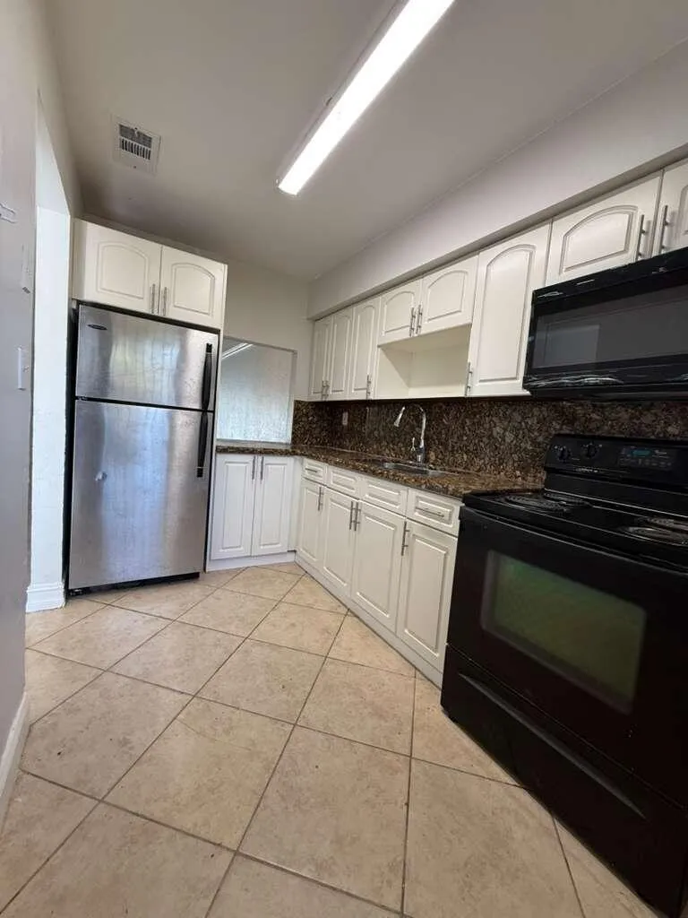 516 NW 179th Street Miami Gardens, FL 33169