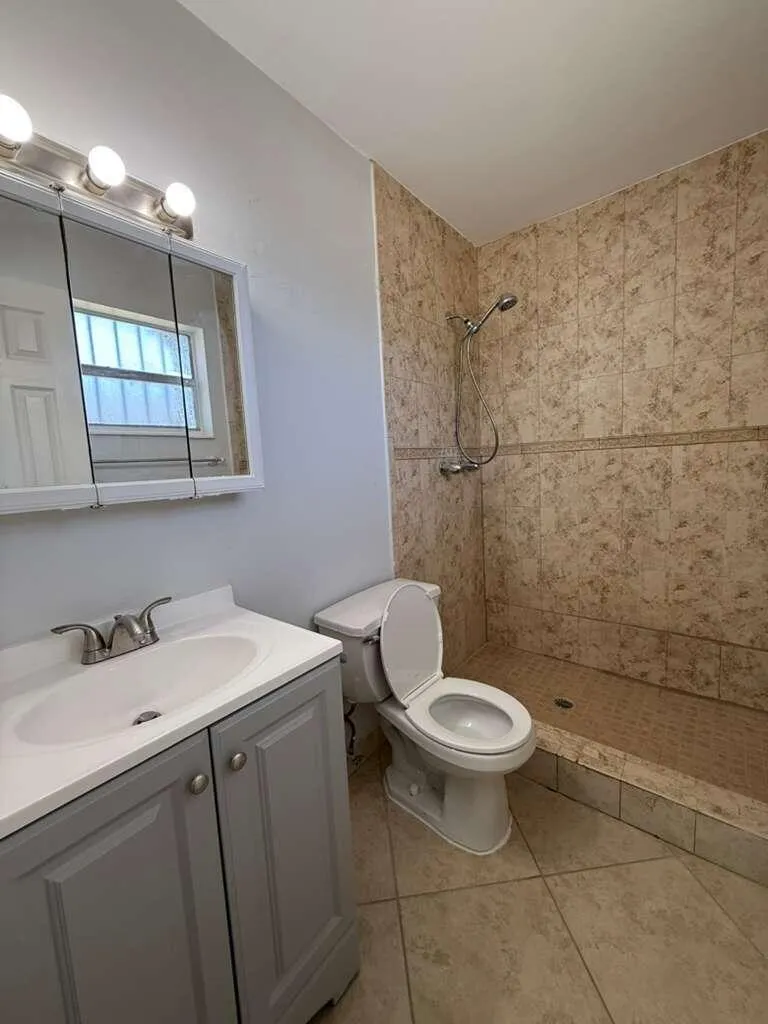 516 NW 179th Street Miami Gardens, FL 33169
