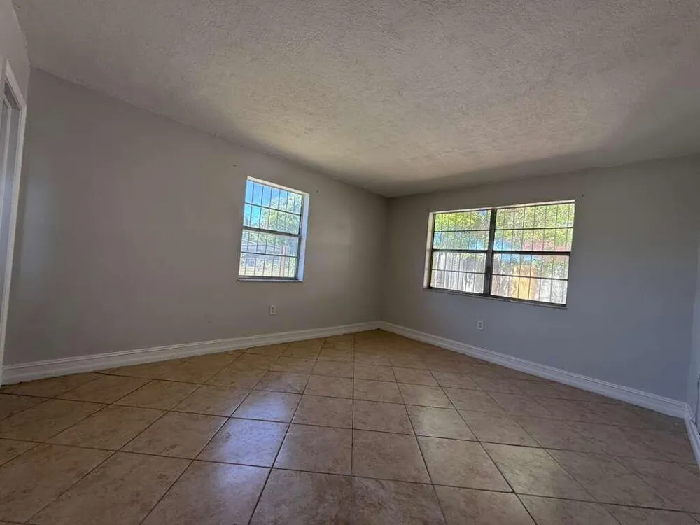 516 NW 179th Street Miami Gardens, FL 33169