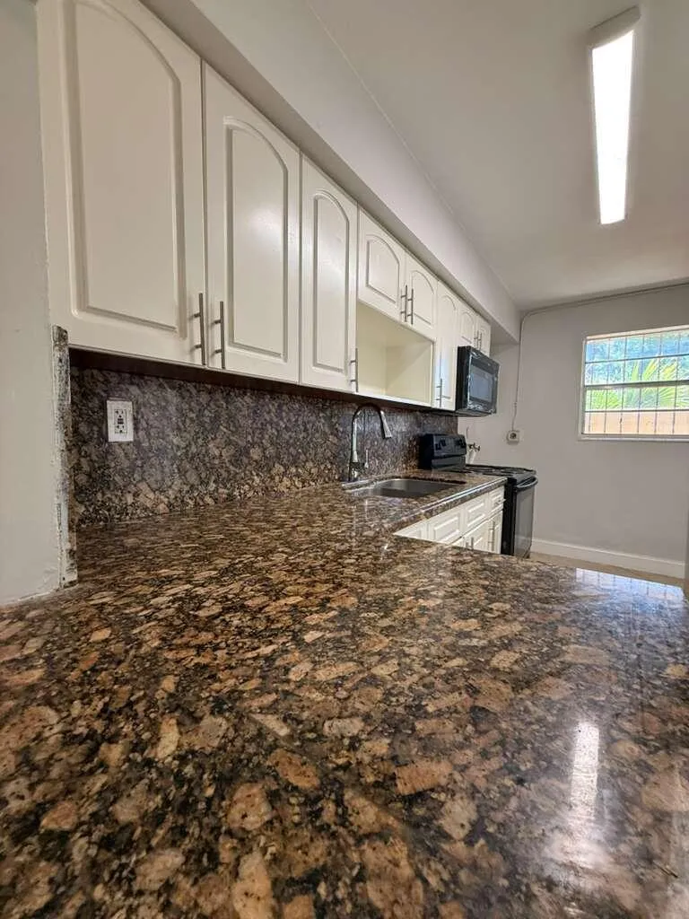516 NW 179th Street Miami Gardens, FL 33169