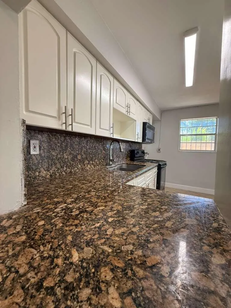 516 NW 179th Street Miami Gardens, FL 33169