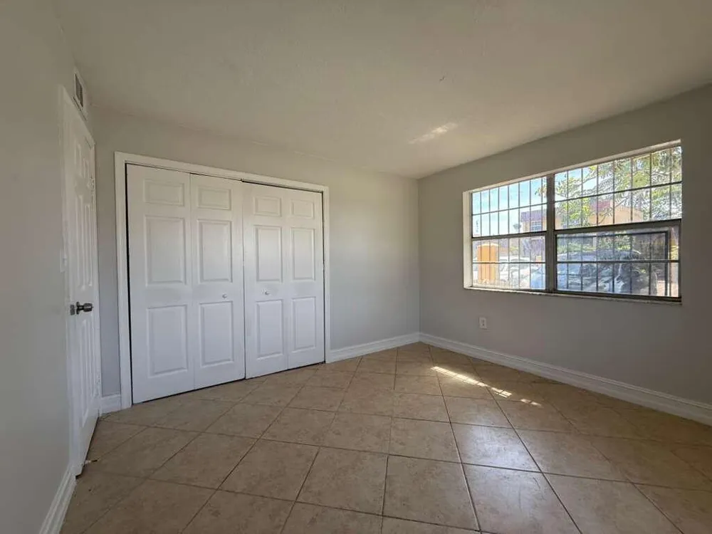 516 NW 179th Street Miami Gardens, FL 33169