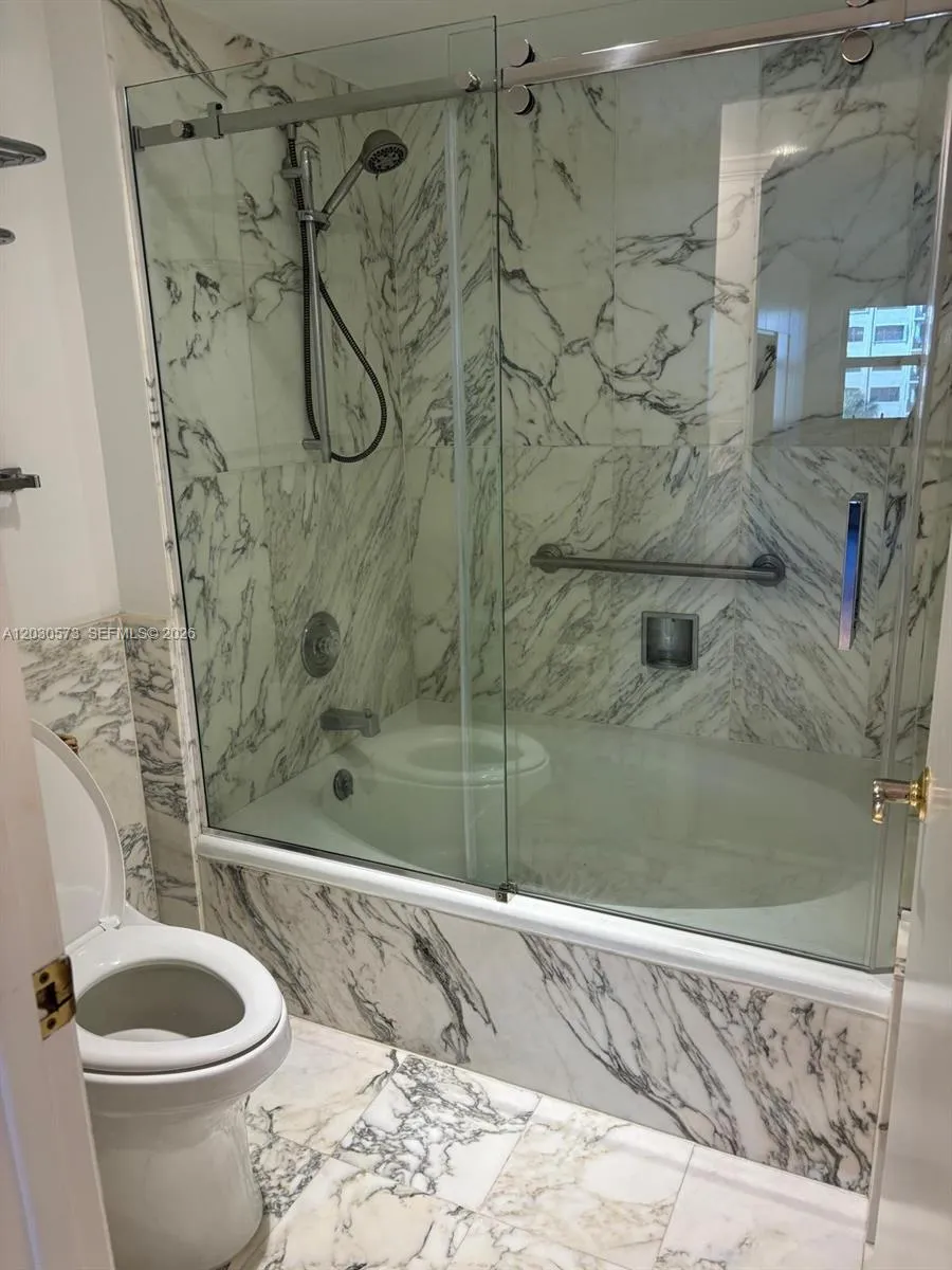4900 Ocean Blvd #702 Lauderdale By The Sea, FL 33308