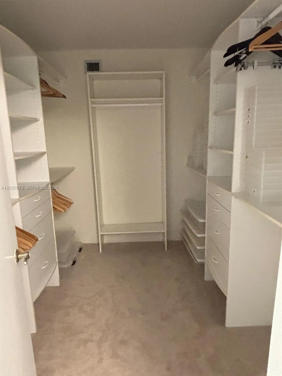 4900 Ocean Blvd #702 Lauderdale By The Sea, FL 33308