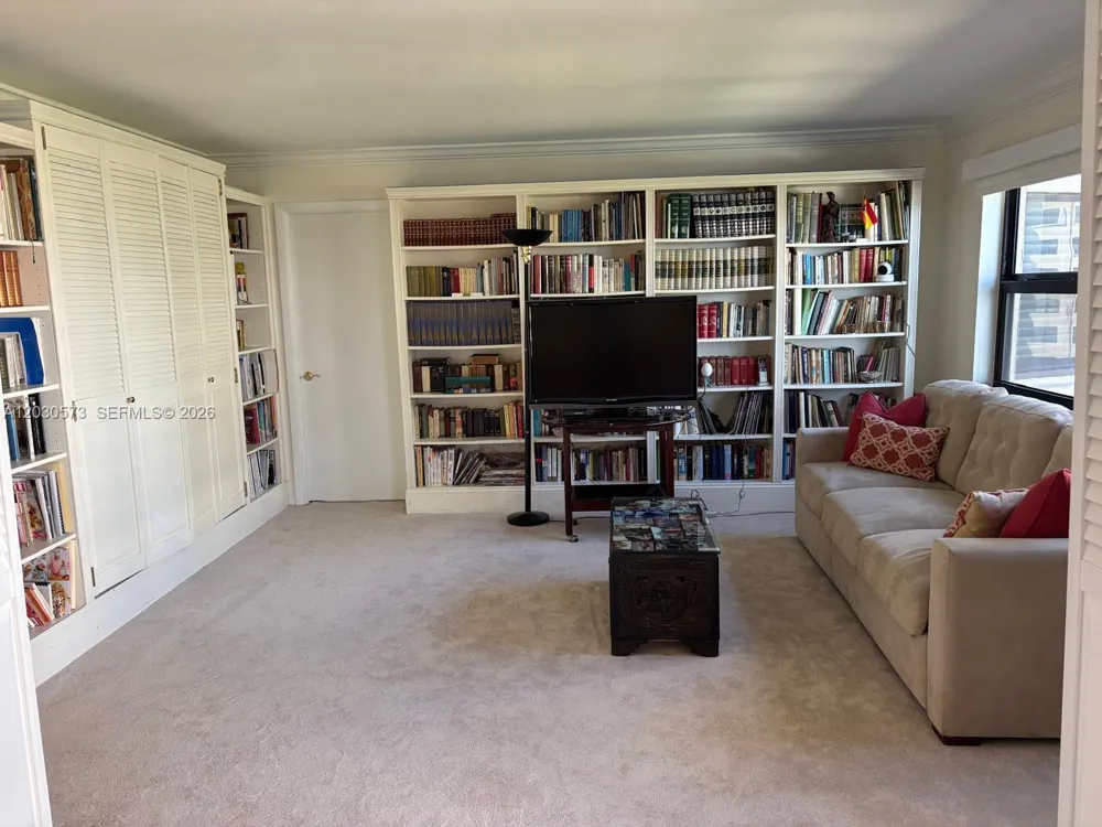 4900 Ocean Blvd #702 Lauderdale By The Sea, FL 33308