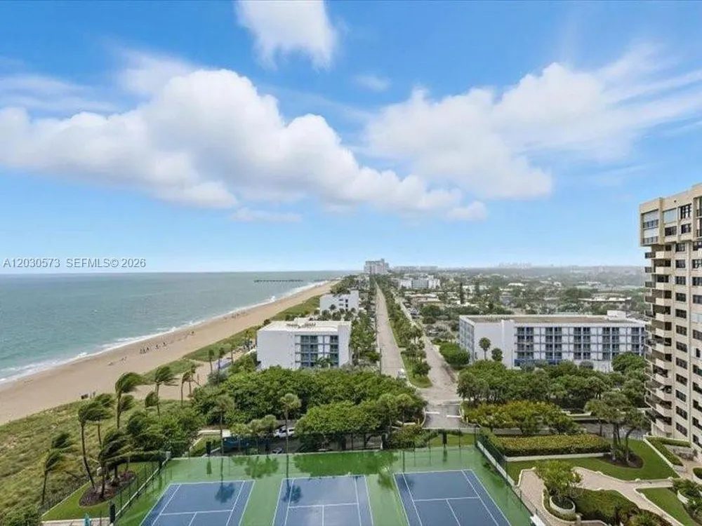 4900 Ocean Blvd #702 Lauderdale By The Sea, FL 33308