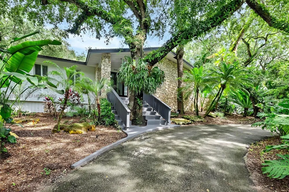 6565 SW 134th Dr Pinecrest, FL 33156