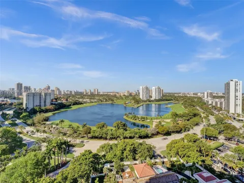 20281 E Country Club Dr #1609