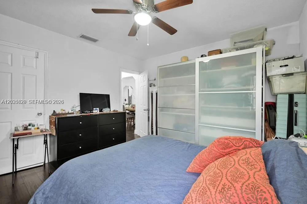 600 NW 34th Ave Miami, FL 33125