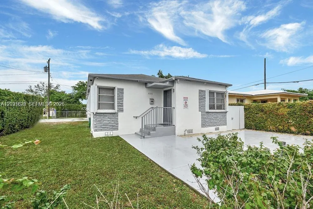 600 NW 34th Ave Miami, FL 33125