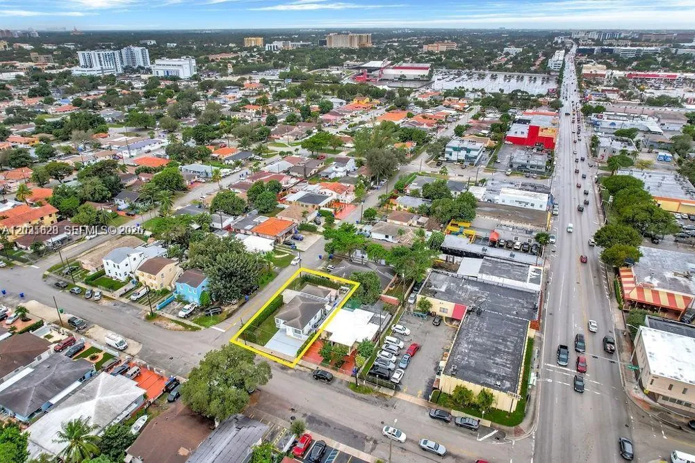 600 NW 34th Ave Miami, FL 33125