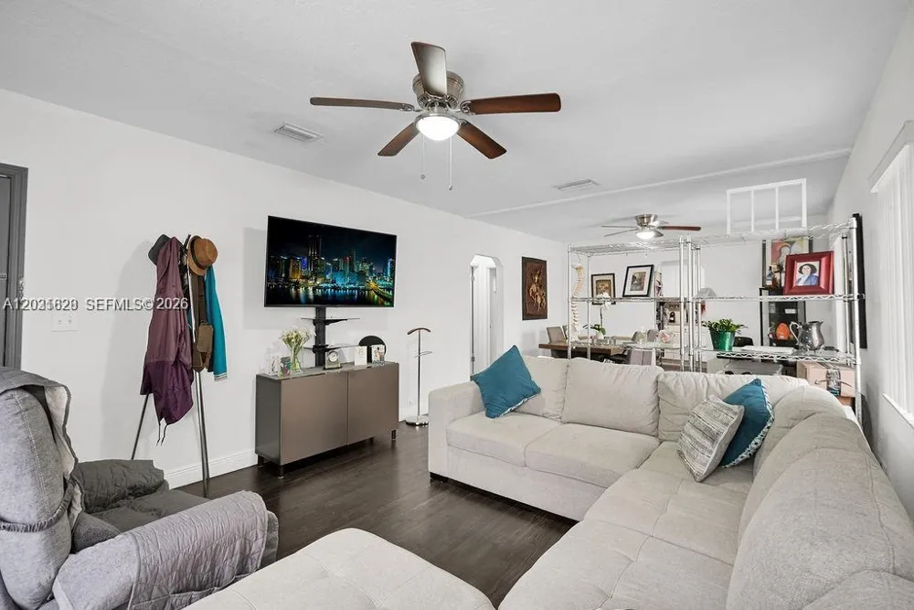 600 NW 34th Ave Miami, FL 33125
