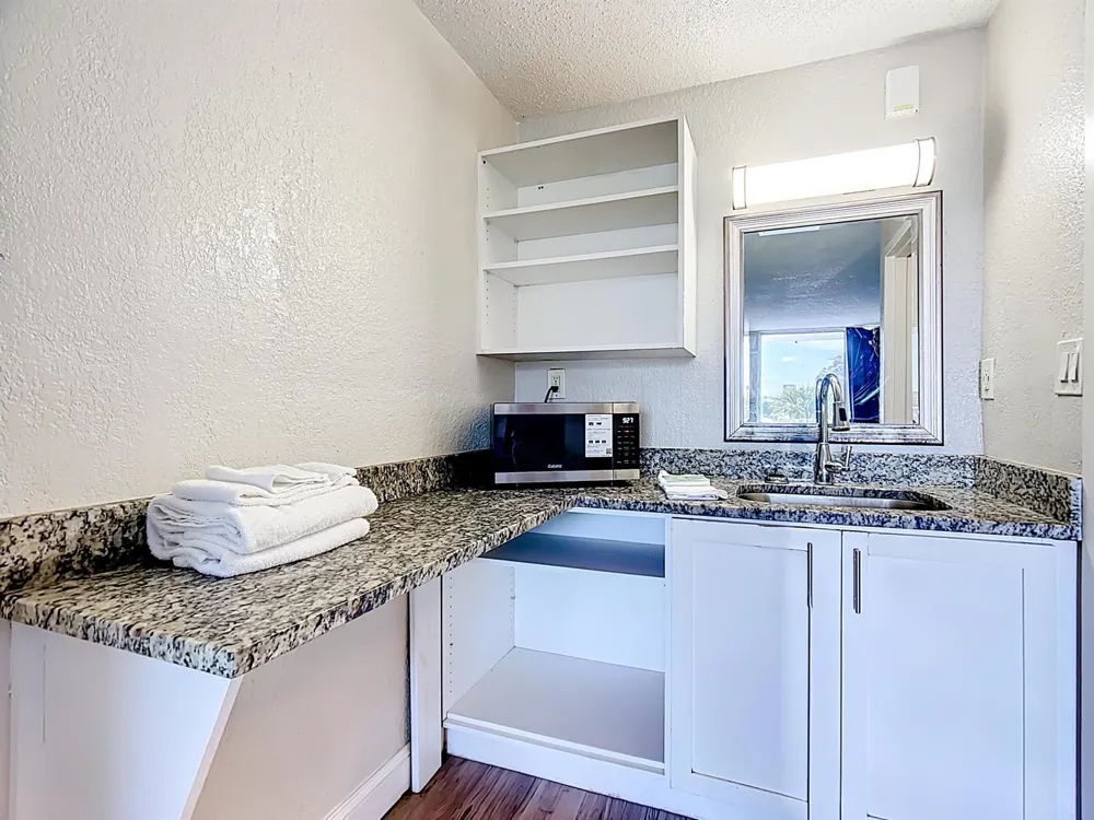 4645 Socrum Loop Road #101 Lakeland, FL 33809