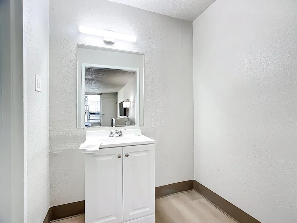 4645 Socrum Loop Road #101 Lakeland, FL 33809