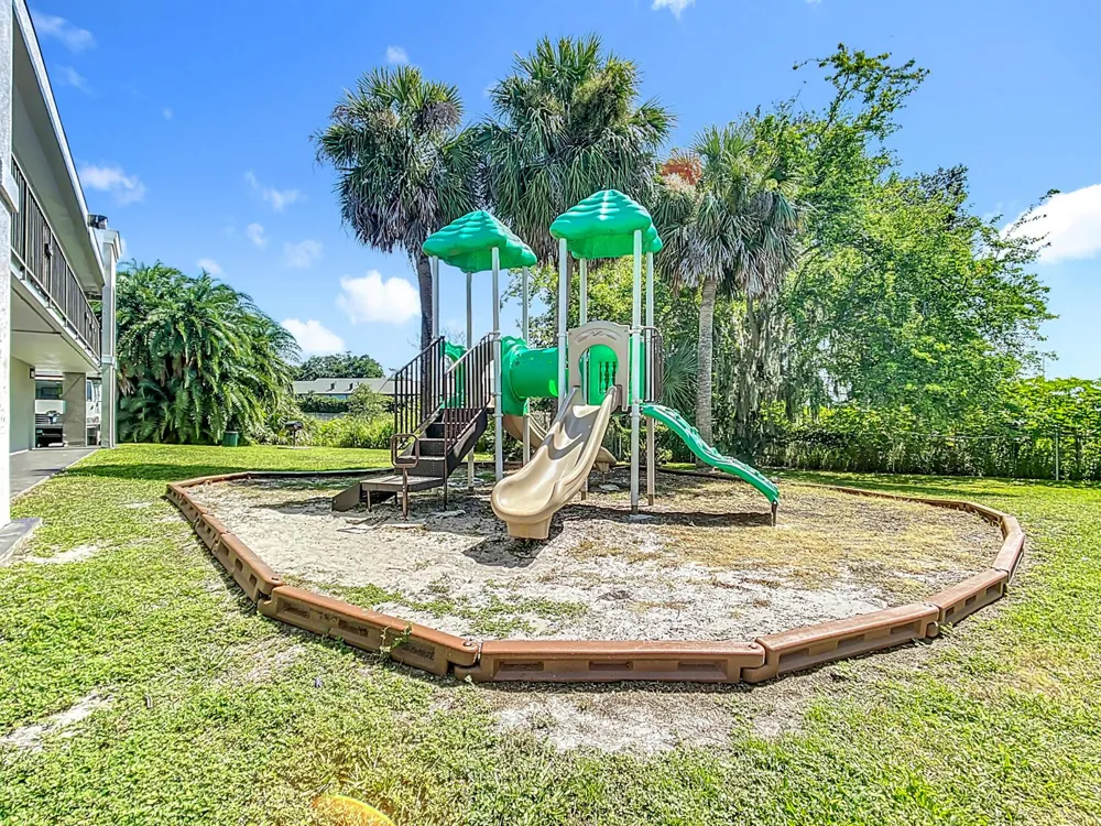 4645 Socrum Loop Road #101 Lakeland, FL 33809