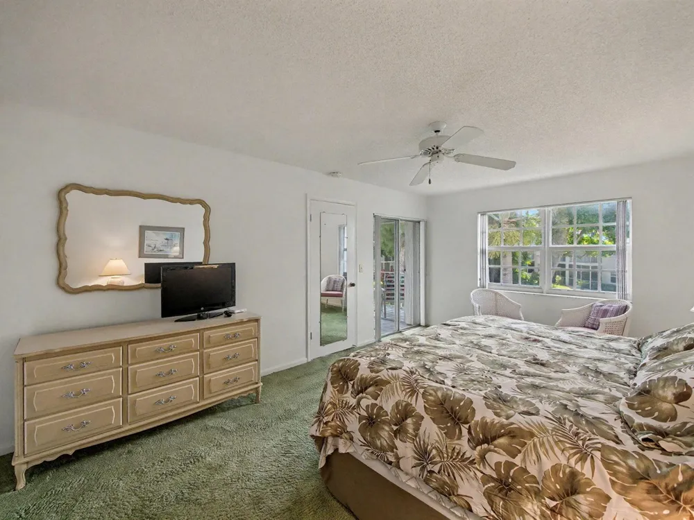 1205 Sandy Lane #246 Singer Island, FL 33404