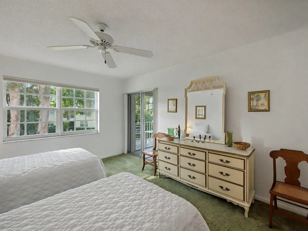 1205 Sandy Lane #246 Singer Island, FL 33404