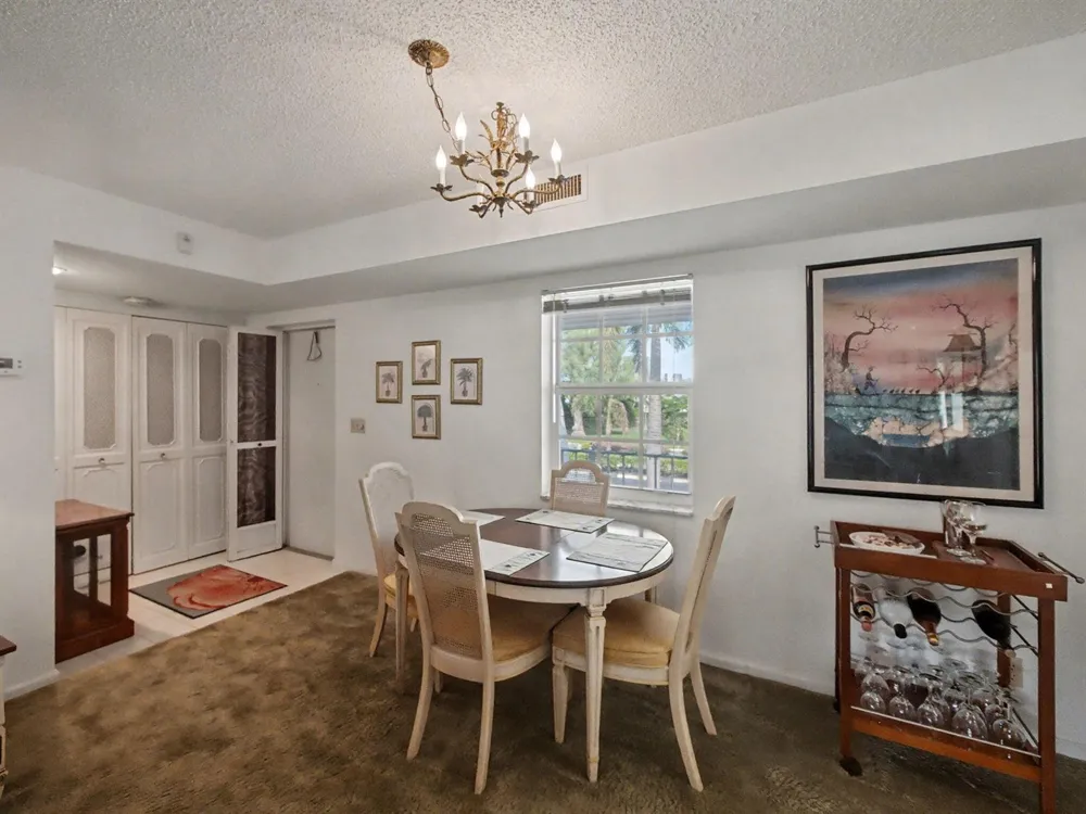 1205 Sandy Lane #246 Singer Island, FL 33404