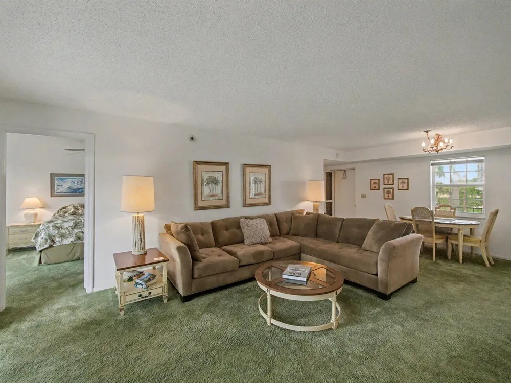 1205 Sandy Lane #246 Singer Island, FL 33404