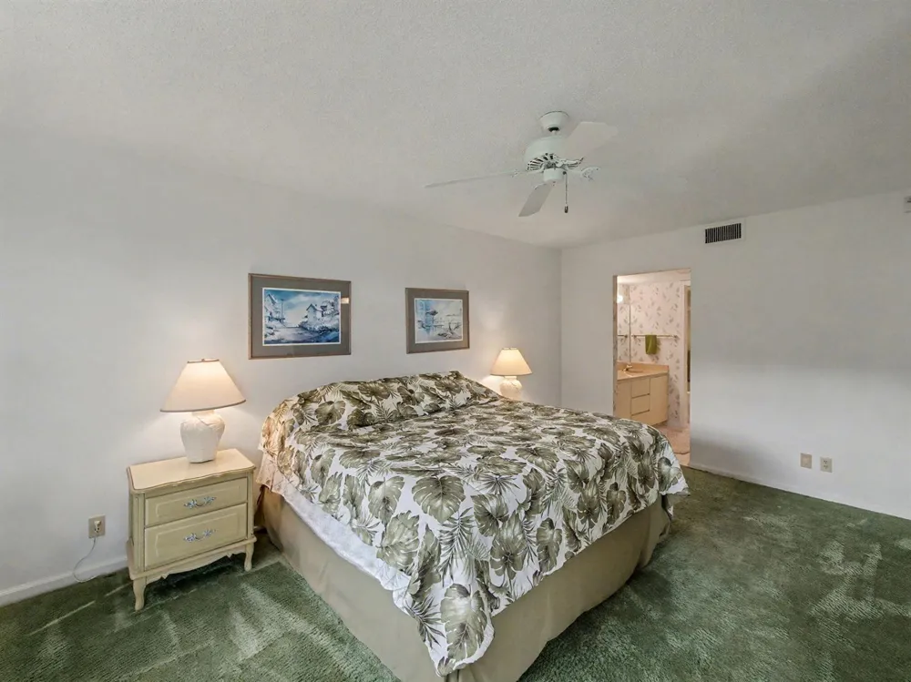 1205 Sandy Lane #246 Singer Island, FL 33404