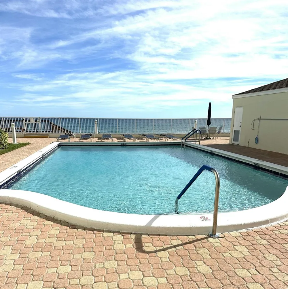3540 S Ocean Boulevard #409 South Palm Beach, FL 33480