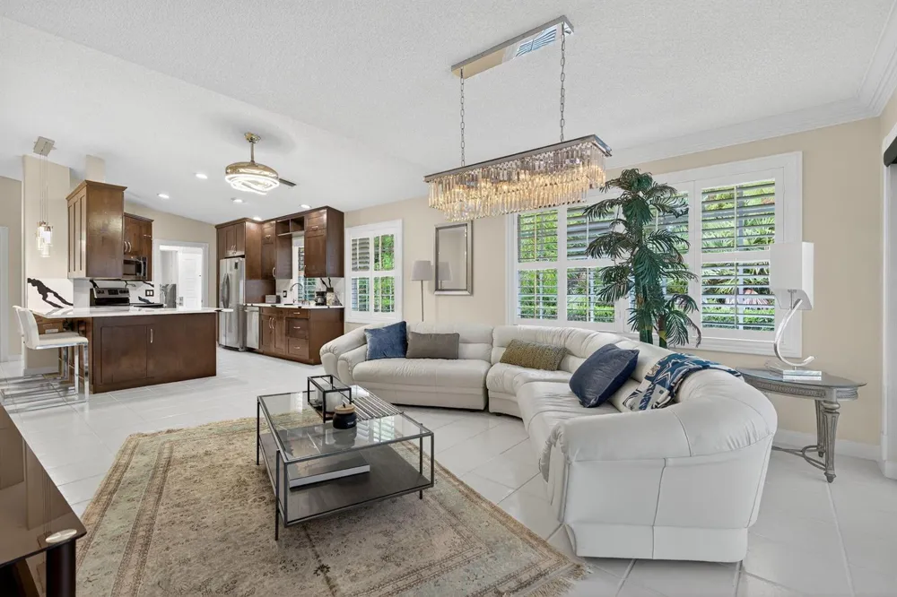 8381 SE Double Tree Drive Hobe Sound, FL 33455