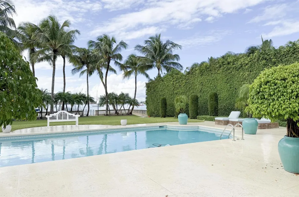 1494 Lake Way Palm Beach, FL 33480