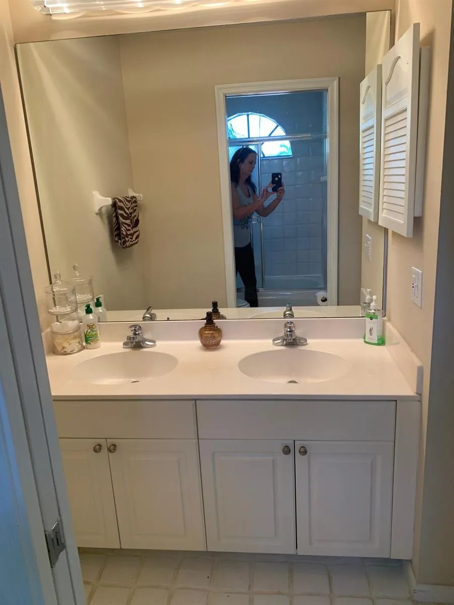 49 Uno Lago Drive Juno Beach, FL 33408