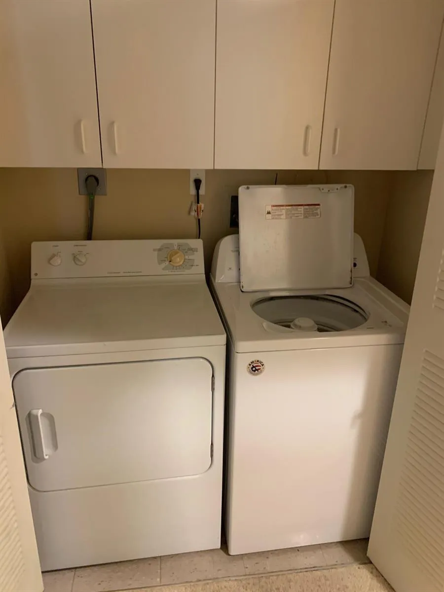 49 Uno Lago Drive Juno Beach, FL 33408