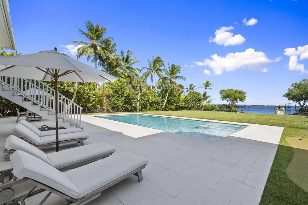 54 S Sewalls Point Road Sewalls Point, FL 34996
