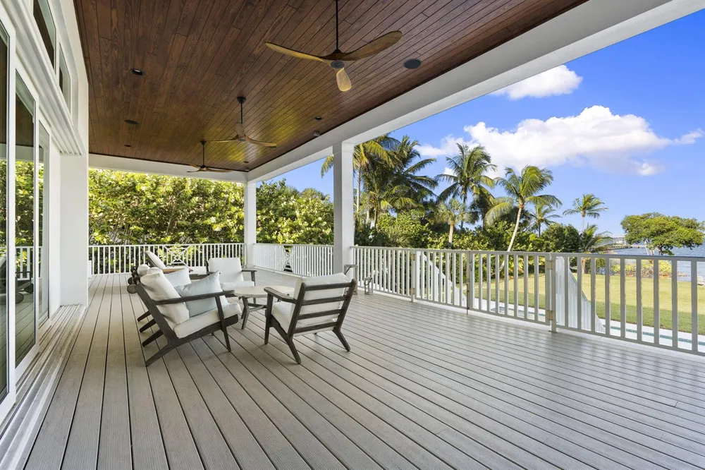 54 S Sewalls Point Road Sewalls Point, FL 34996