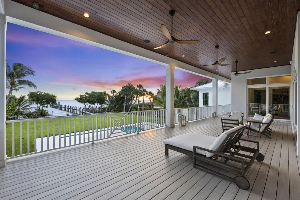 54 S Sewalls Point Road Sewalls Point, FL 34996