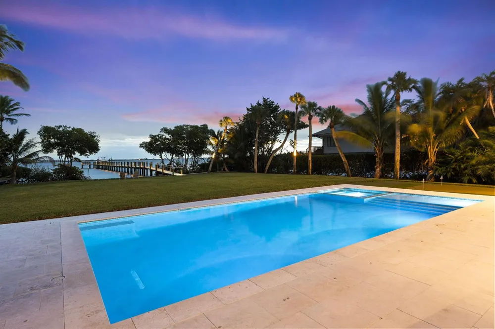 54 S Sewalls Point Road Sewalls Point, FL 34996