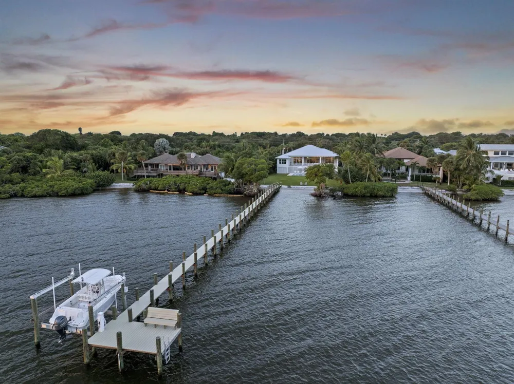 54 S Sewalls Point Road Sewalls Point, FL 34996
