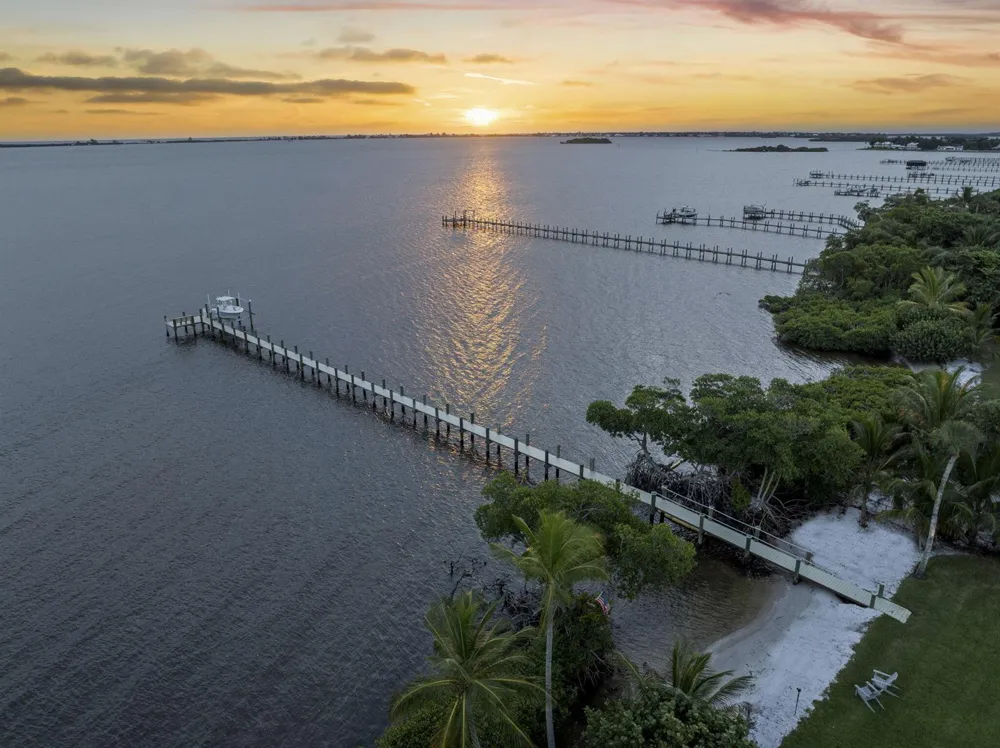 54 S Sewalls Point Road Sewalls Point, FL 34996