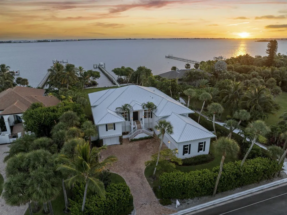 54 S Sewalls Point Road Sewalls Point, FL 34996