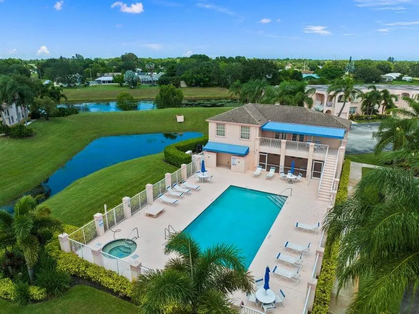 2087 SE Wild Meadow Circle Port St. Lucie, FL 34952